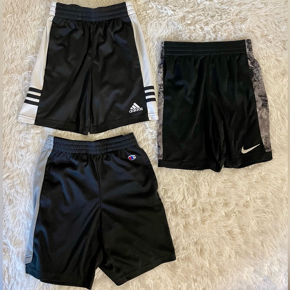 🍀Lot of 3  Boys Athletic Shorts🍀